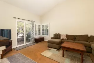 Photo #5: 240020088 Listing