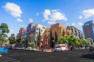 Photo #3: 240020091 Listing