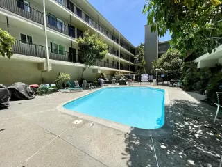 Photo #5: 240020142 Listing 