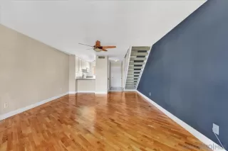 Photo #2: 240020148 Listing