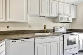 Photo #6: 240020148 Listing