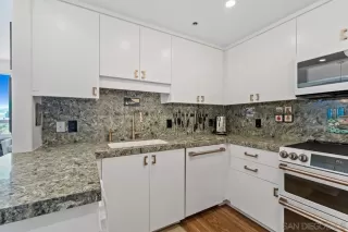 Photo #4: 240020242 Listing