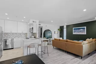 More Details about MLS # 240020331 : 3290 6TH AVE UNIT 1A