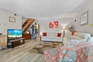 Photo #5: 240020429 Listing 