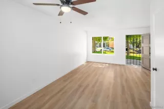 Photo #2: 240020569 Listing 