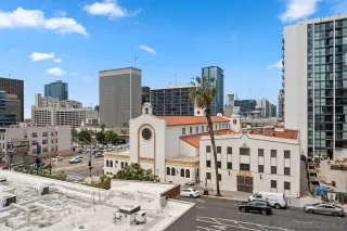 Photo #2: 240020581 Listing