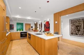 Photo #3: 240020584 Listing