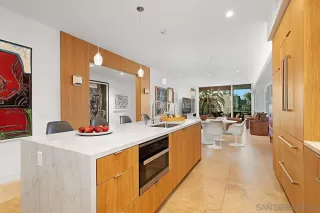 Photo #4: 240020584 Listing