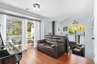 Photo #6: 240020599 Listing