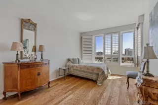 Photo #6: 240020605 Listing