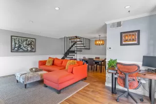 Photo #1: 240020624 Listing