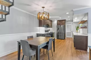 Photo #5: 240020624 Listing