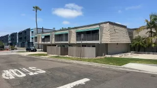 More Details about MLS # 240020675 : 4404 BOND ST NORTHEAST UNIT O