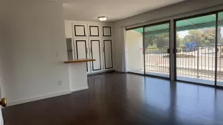 Photo #2: 240020675 Listing