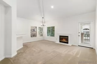 Photo #4: 240020729 Listing