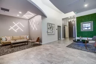 Photo #1: 240020784 Listing 