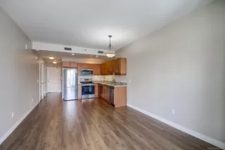 Photo #3: 240020784 Listing 