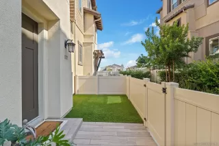 Photo #3: 240020903 Listing 