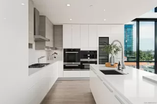 Photo #5: 240020910 Listing