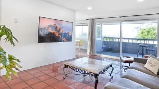 Photo #3: 240020949 Listing