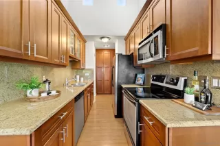 Photo #4: 240020951 Listing