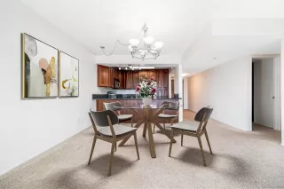 Photo #2: 240021013 Listing