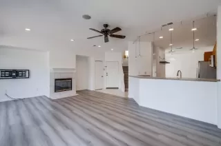 Photo #4: 240021016 Listing 