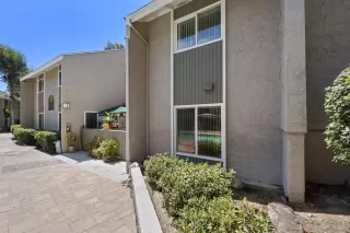 Photo #2: 240021043 Listing