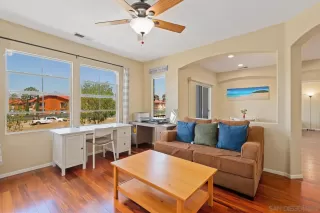 Photo #4: 240021055 Listing