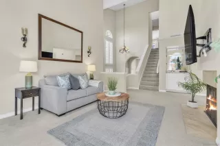 Photo #2: 240021065 Listing 