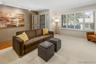 Photo #4: 240021072 Listing