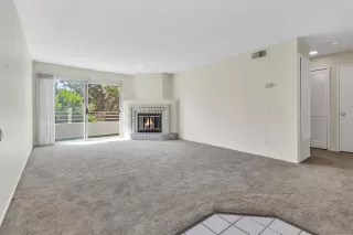 Photo #2: 240021094 Listing