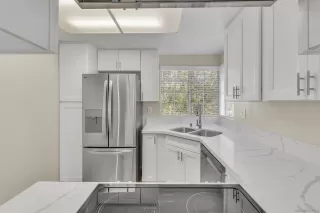 Photo #4: 240021094 Listing