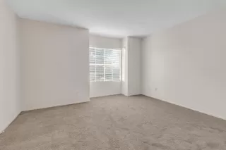 Photo #6: 240021094 Listing