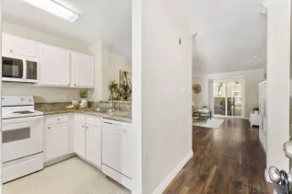 Photo #3: 240021100 Listing