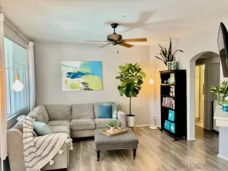 Photo #2: 240021153 Listing