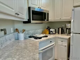 Photo #5: 240021153 Listing