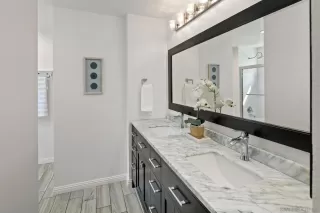 Photo #3: 240021194 Listing