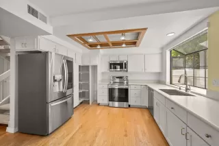 Photo #6: 240021195 Listing