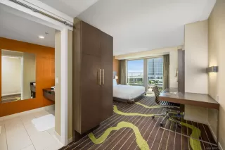 Photo #4: 240021222 Listing