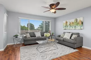 Photo #2: 240021232 Listing