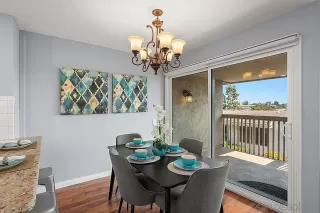 Photo #5: 240021232 Listing