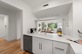 Photo #3: 240021268 Listing 