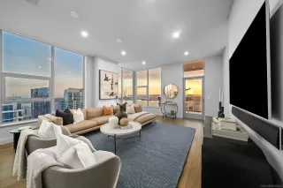 Photo #1: 240021309 Listing