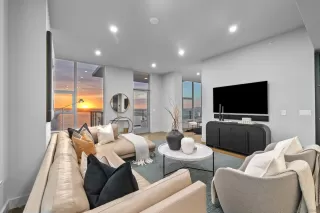 Photo #3: 240021309 Listing