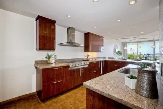 Photo #6: 240021318 Listing