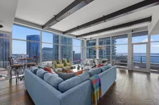 Photo #3: 240021319 Listing