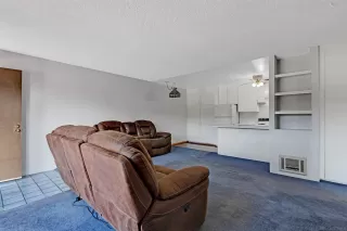 Photo #4: 240021327 Listing