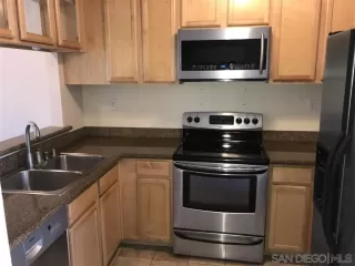 Photo #1: 240021351 Listing 