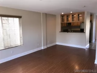 Photo #4: 240021351 Listing 